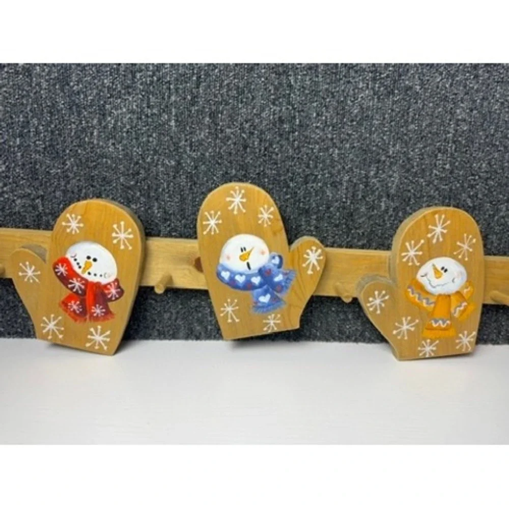 Snowman Mitten Wooden Wall Peg Rack Winter Decor Stocking Holder 90s Christmas
